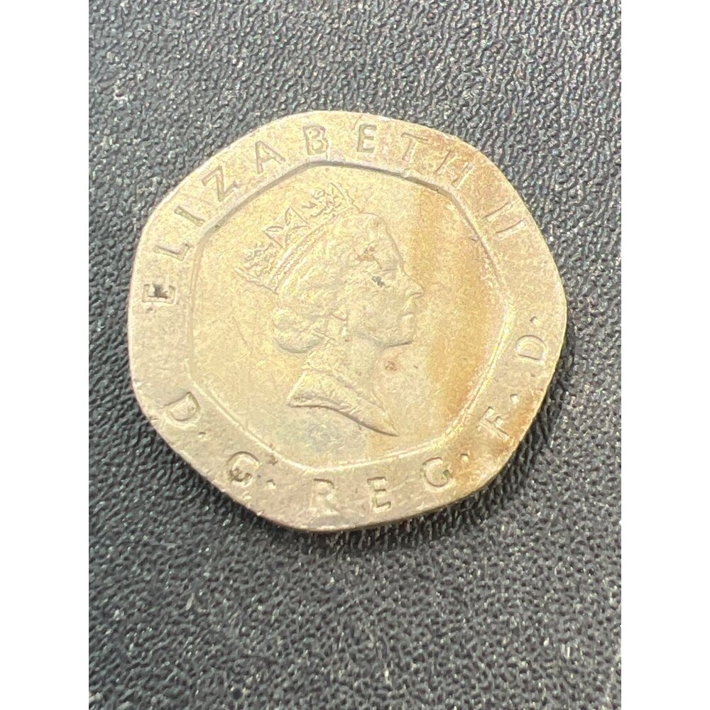 1988 UK Twenty Pence Coin Queen Elizabeth II Heptagon Shape Collectible Currency